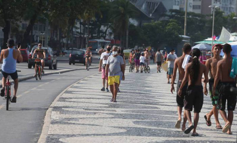 Estudo prevê diminuição temporária da transmissão da covid-19 no verão