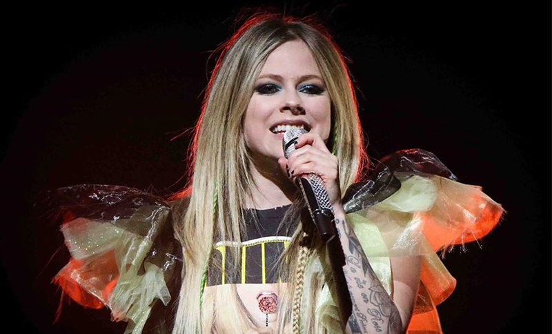Live – Avril Lavigne