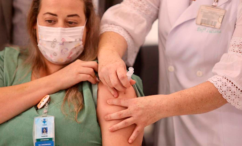 Vacinados contra a Covid-19, no Brasil, ultrapassam 3,7 milhões