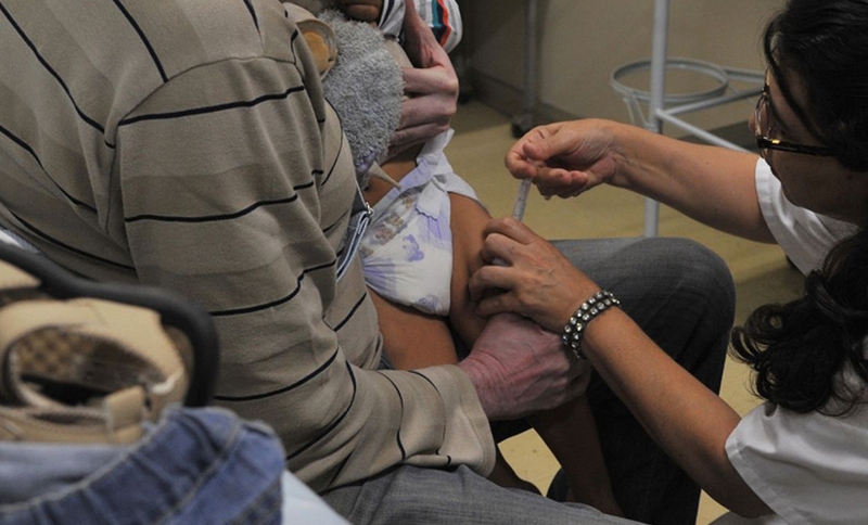 Pesquisa alerta que pais adiaram vacina contra meningite na pandemia