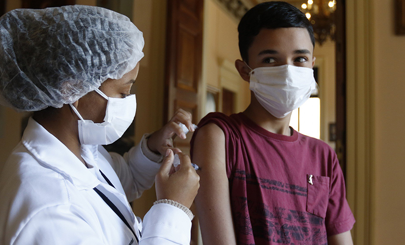 Covid-19: Brasil atinge a marca de 153,3 milhões de vacinados com ao menos uma dose