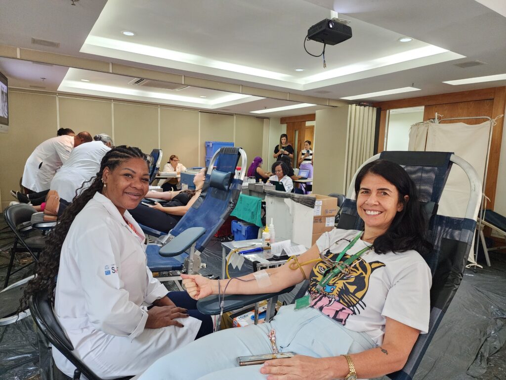 Cooperativa realiza bloquinho solidário de doação de sangue   