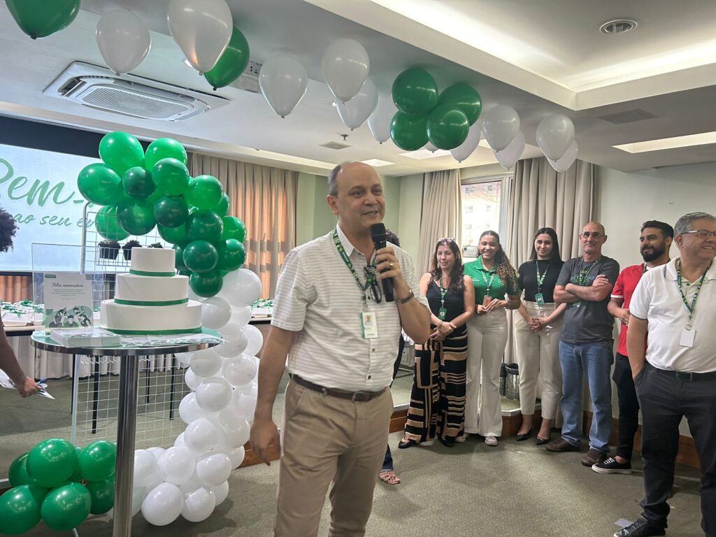 Aniversariantes de setembro e outubro são homenageados em evento especial 