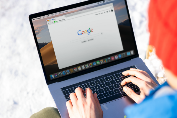 Golpistas pagam Google pelo disparo de e-mails patrocinados com armadilhas para fraudes 