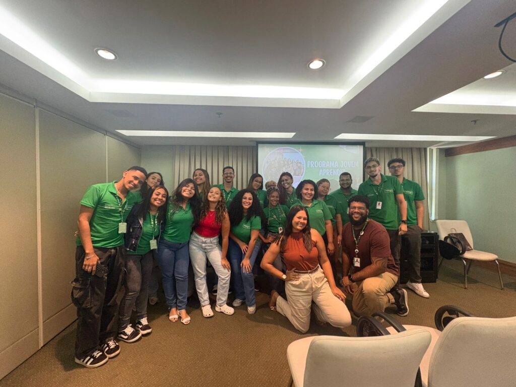 Último encontro do Lapidando Talentos reforça postura profissional e desenvolvimento de carreira 